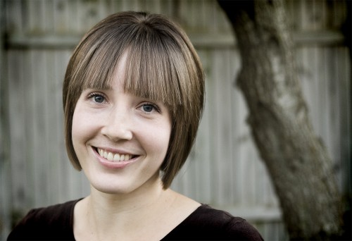 lonna-haircut-2009-2 lonna-haircut-2009-2